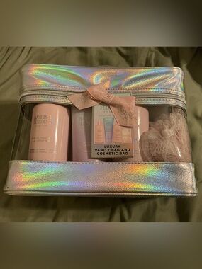 Baylis & Harding Pink Luxury Body Wash Gift Set with Vanity Bag